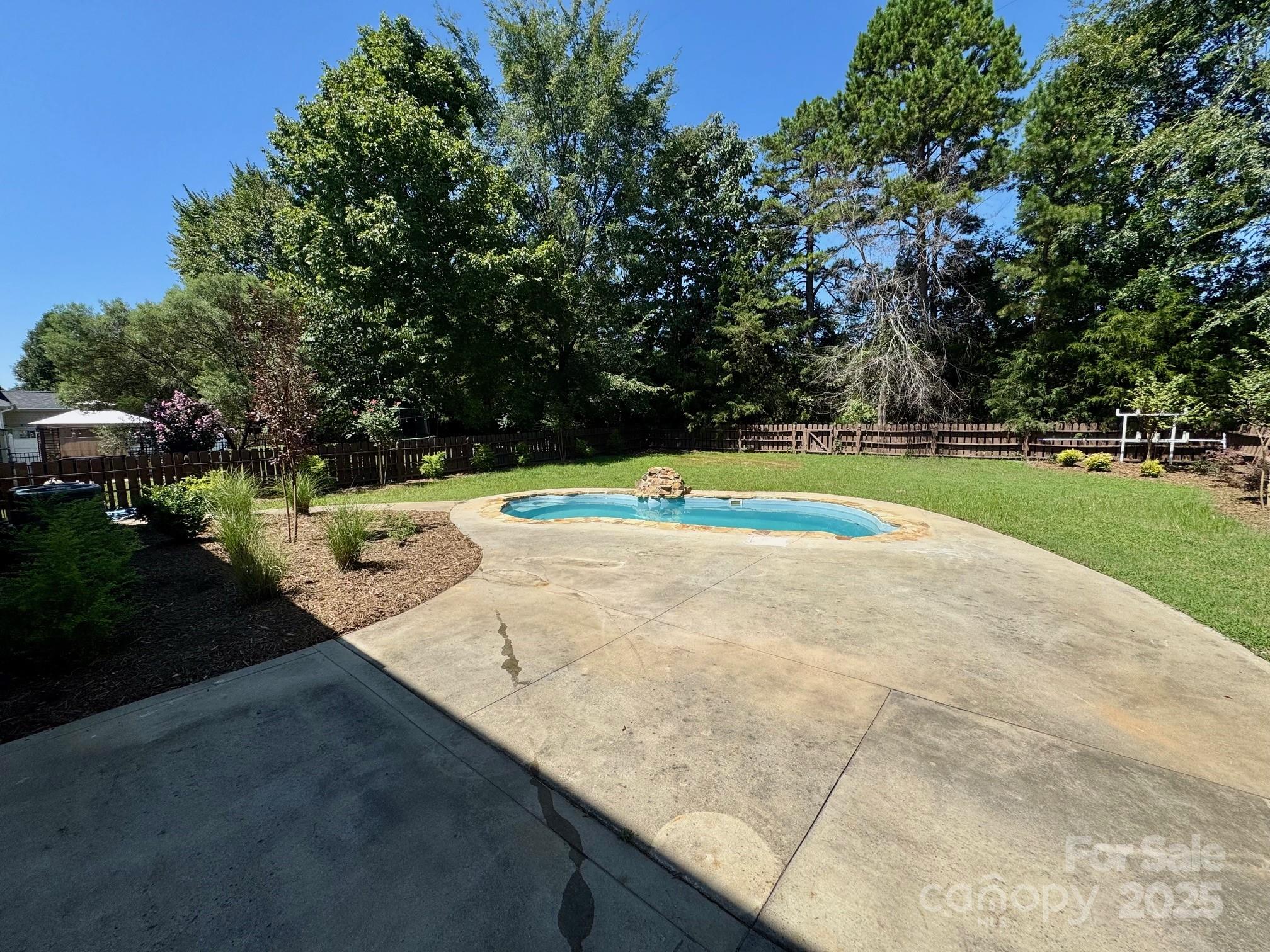1022 Canopy Drive
