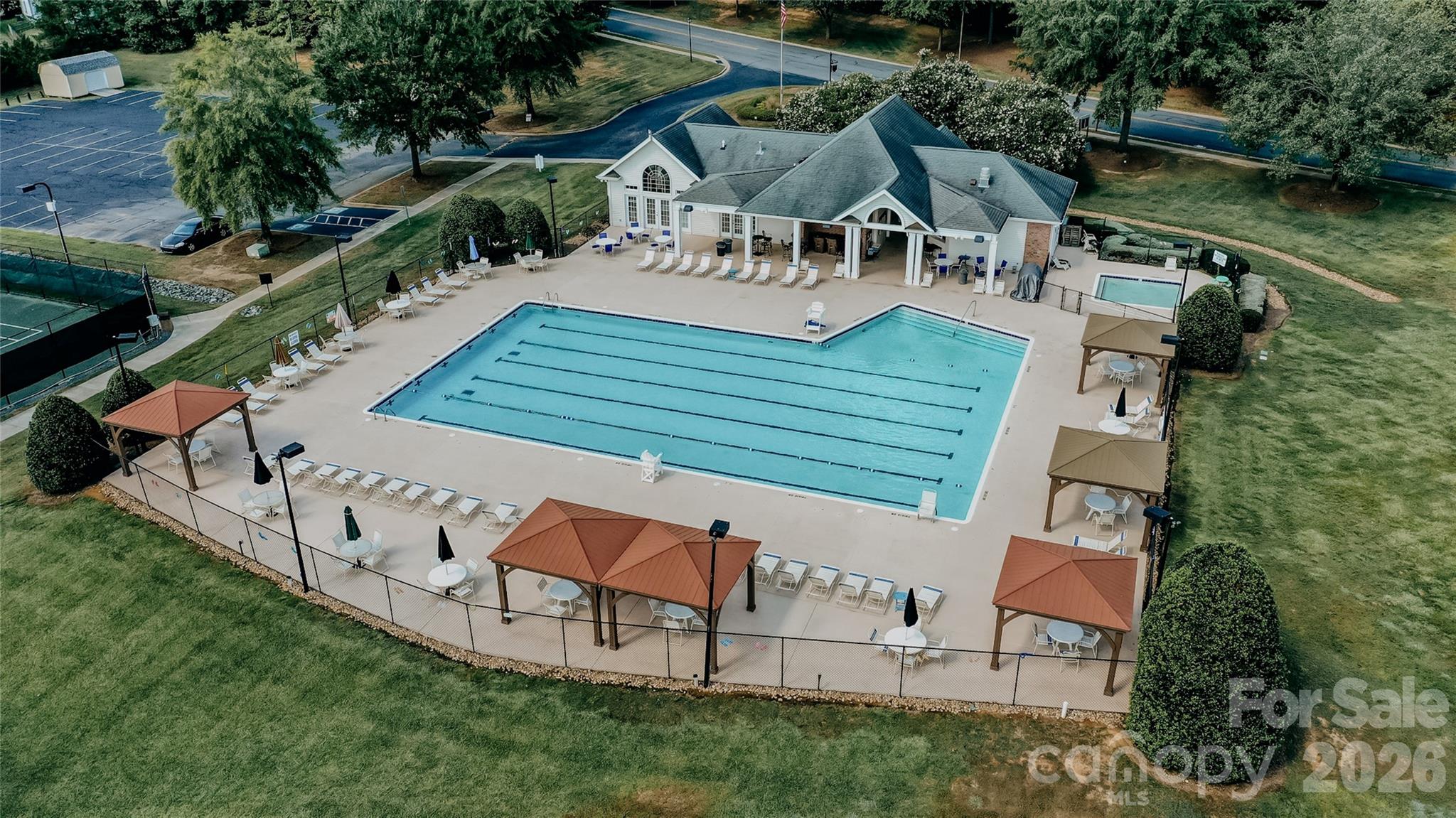 Brandon Oaks - Residential