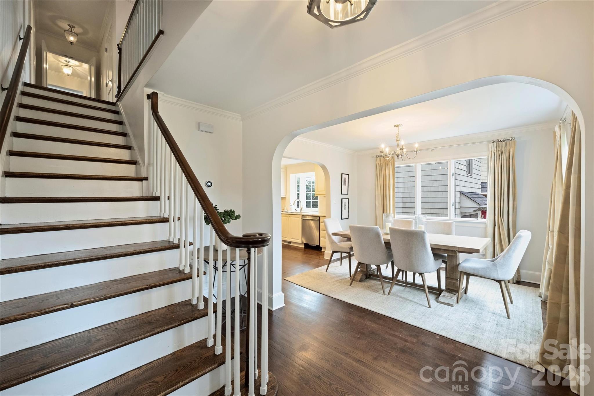 1652 Dilworth Road W