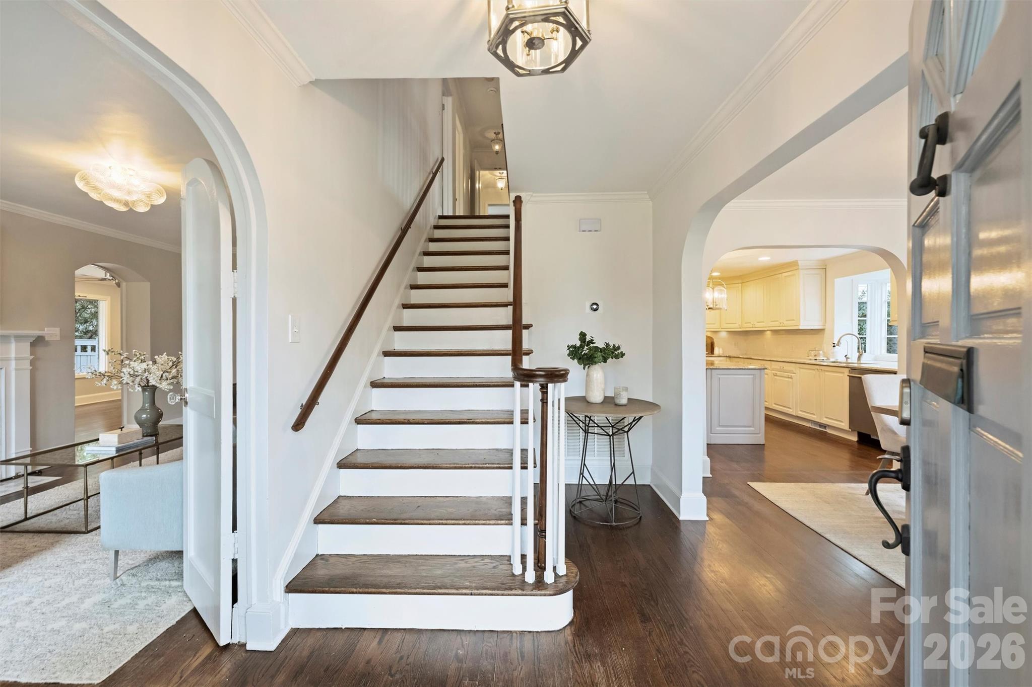 1652 Dilworth Road W