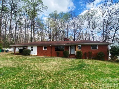 4924 Freedom Drive Charlotte NC 28208