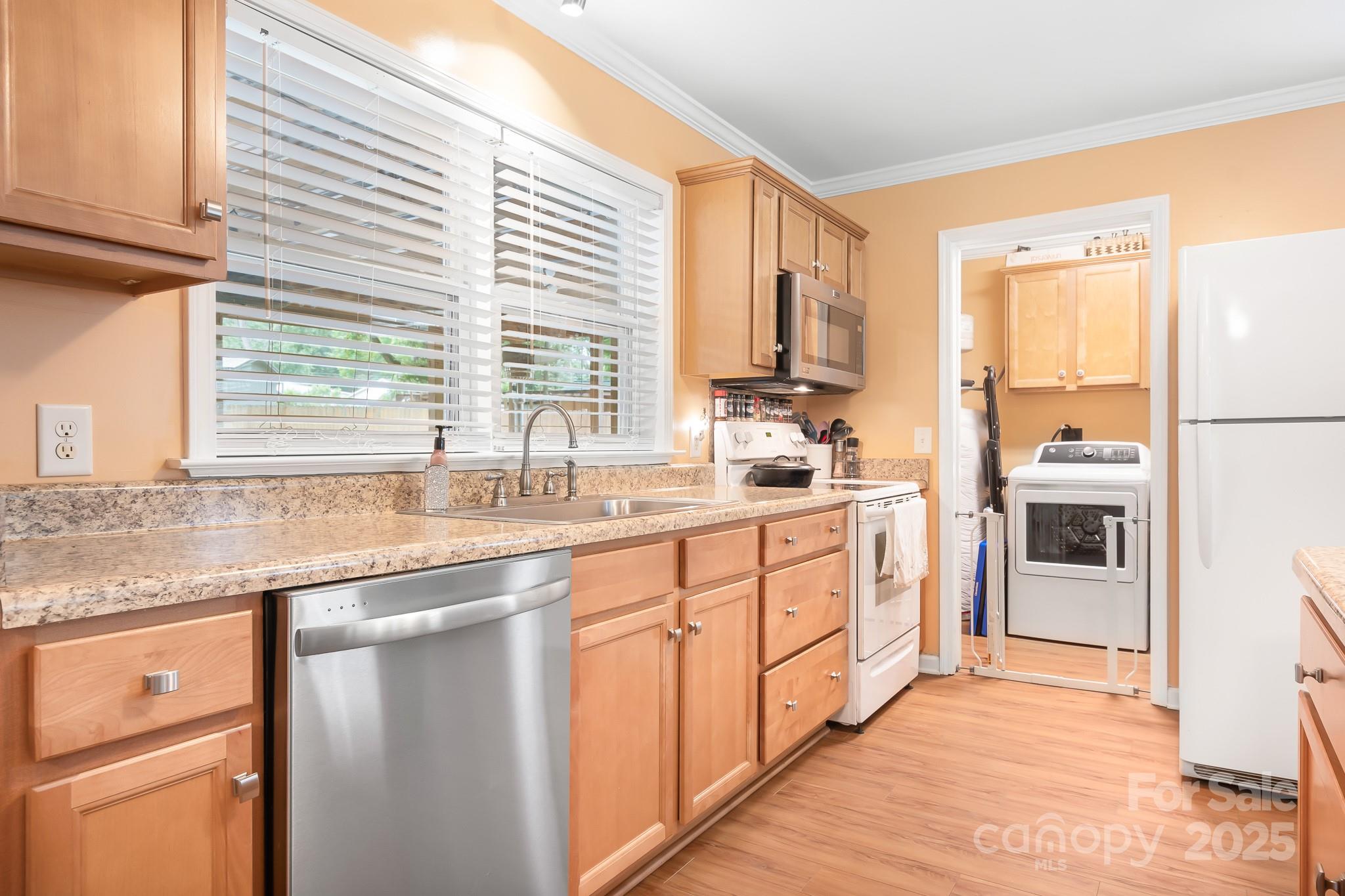 2279 Cedar Oak Circle