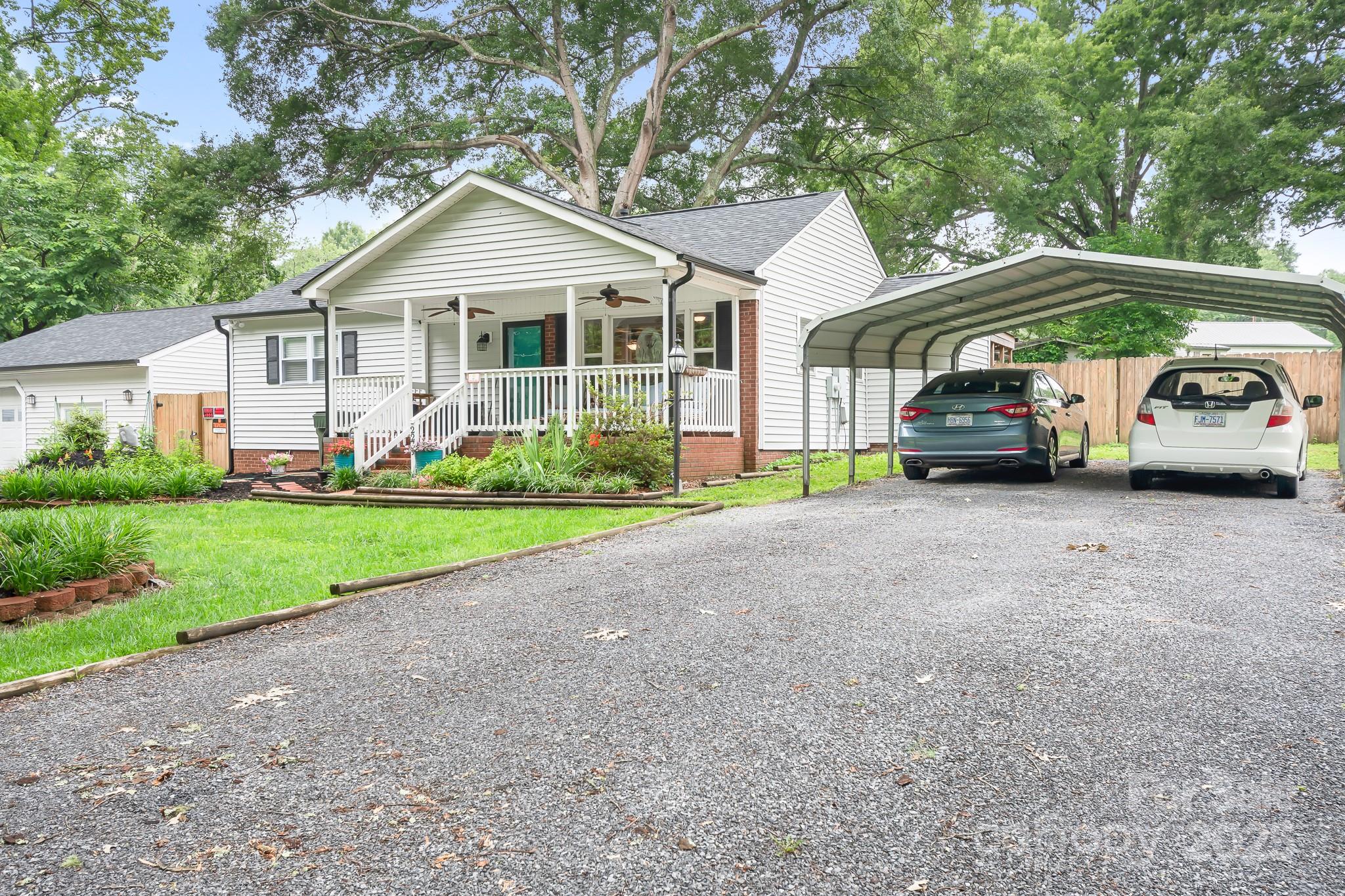 2279 Cedar Oak Circle