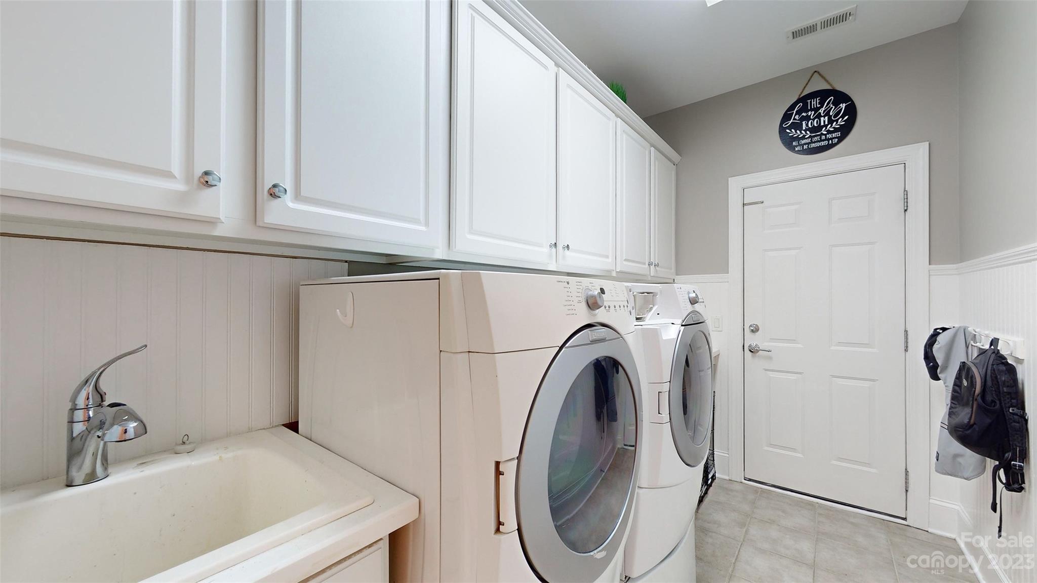 The Chimneys Of Marvin - Residential