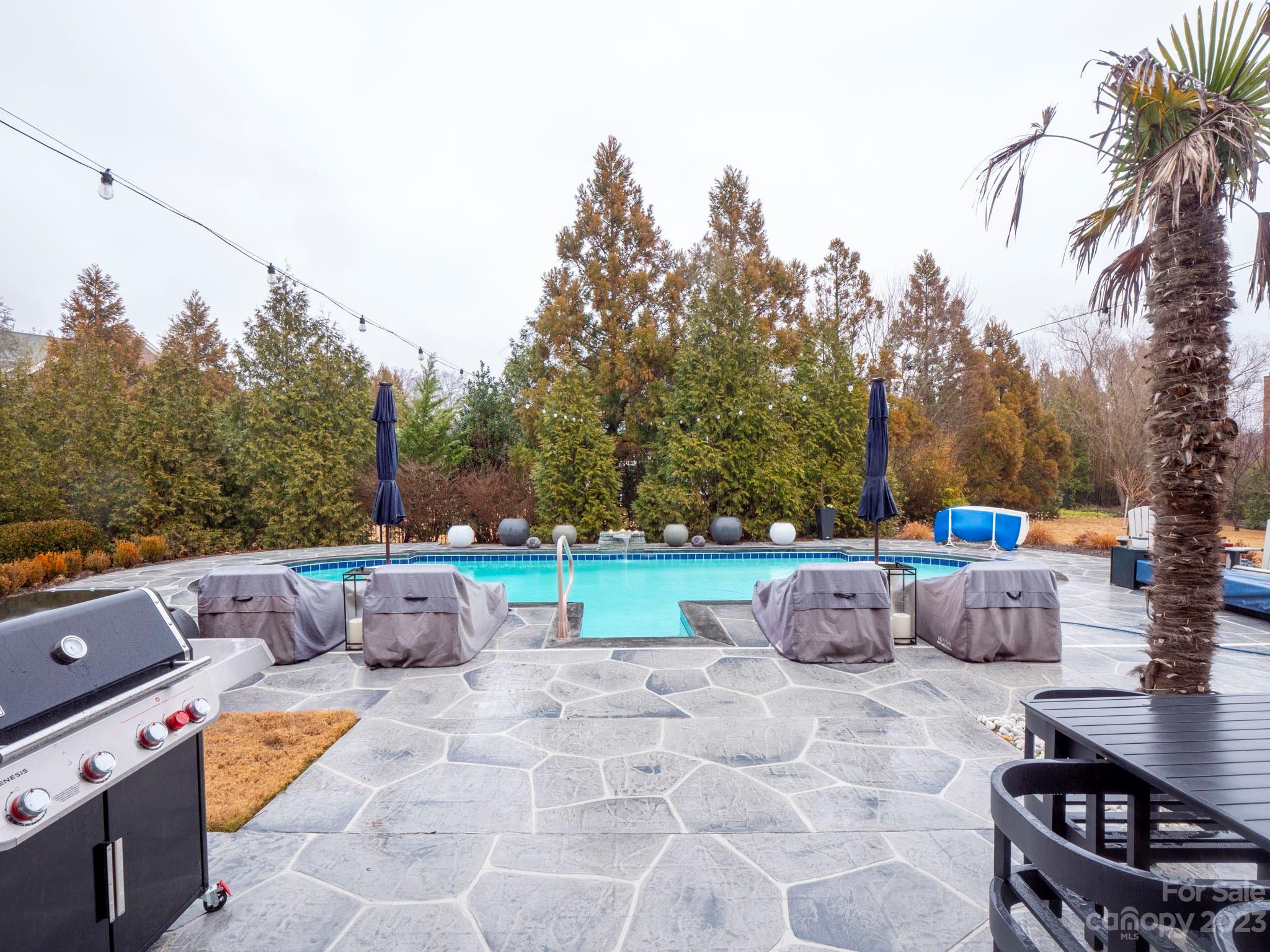 The Chimneys Of Marvin - Residential