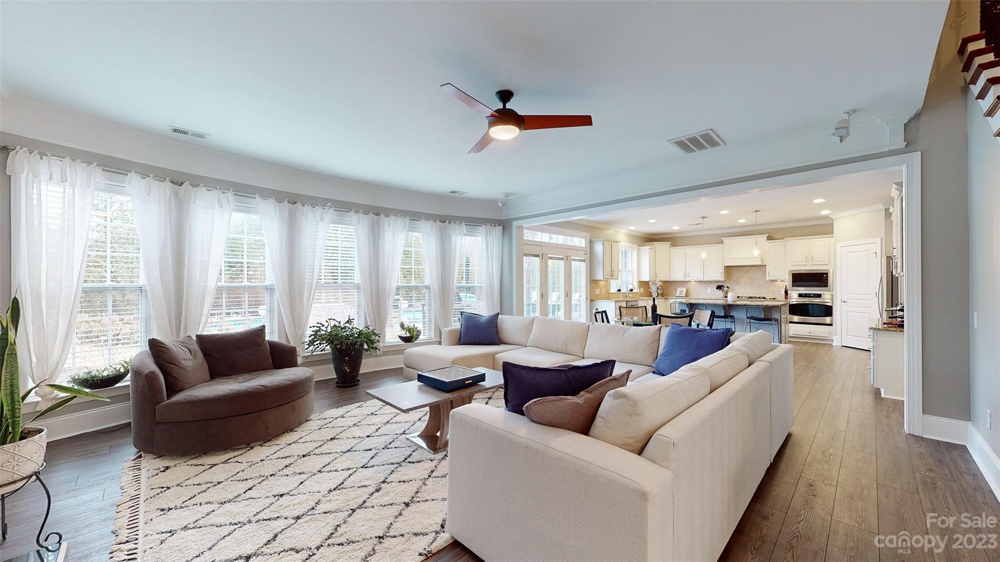 The Chimneys Of Marvin - Residential