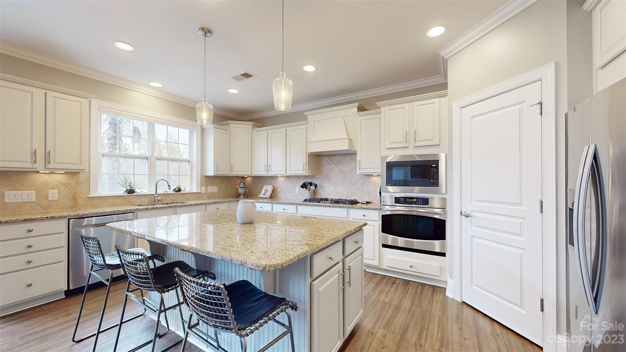 The Chimneys Of Marvin - Residential