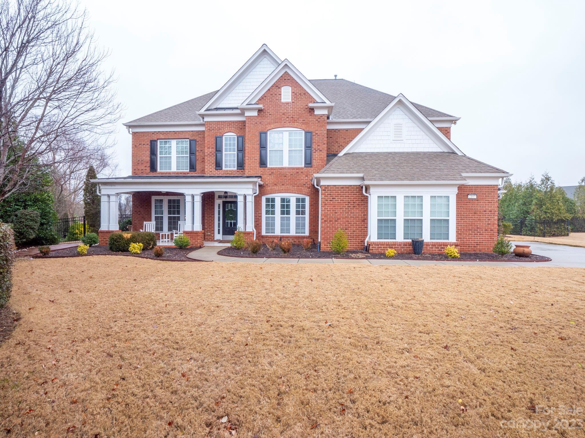 The Chimneys Of Marvin - Residential