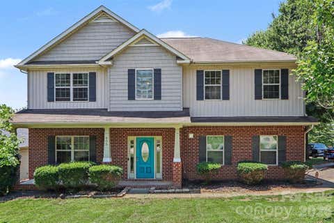 Photo of 806 Brooke Nicole Place, Charlotte, NC 28213 (MLS # 4404624)