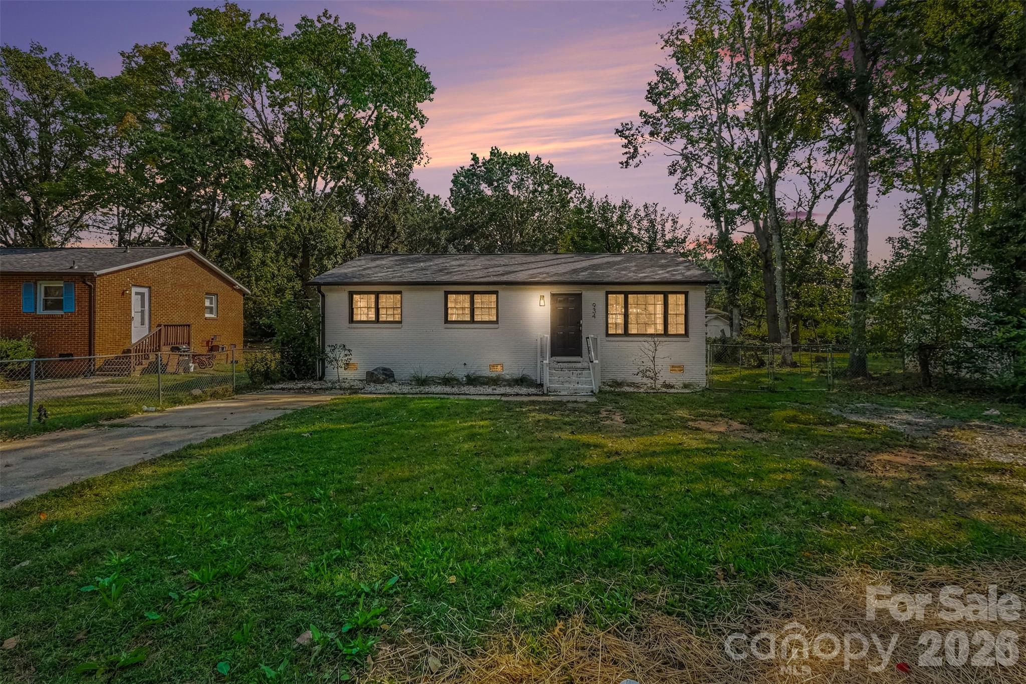 934 Pebble Road