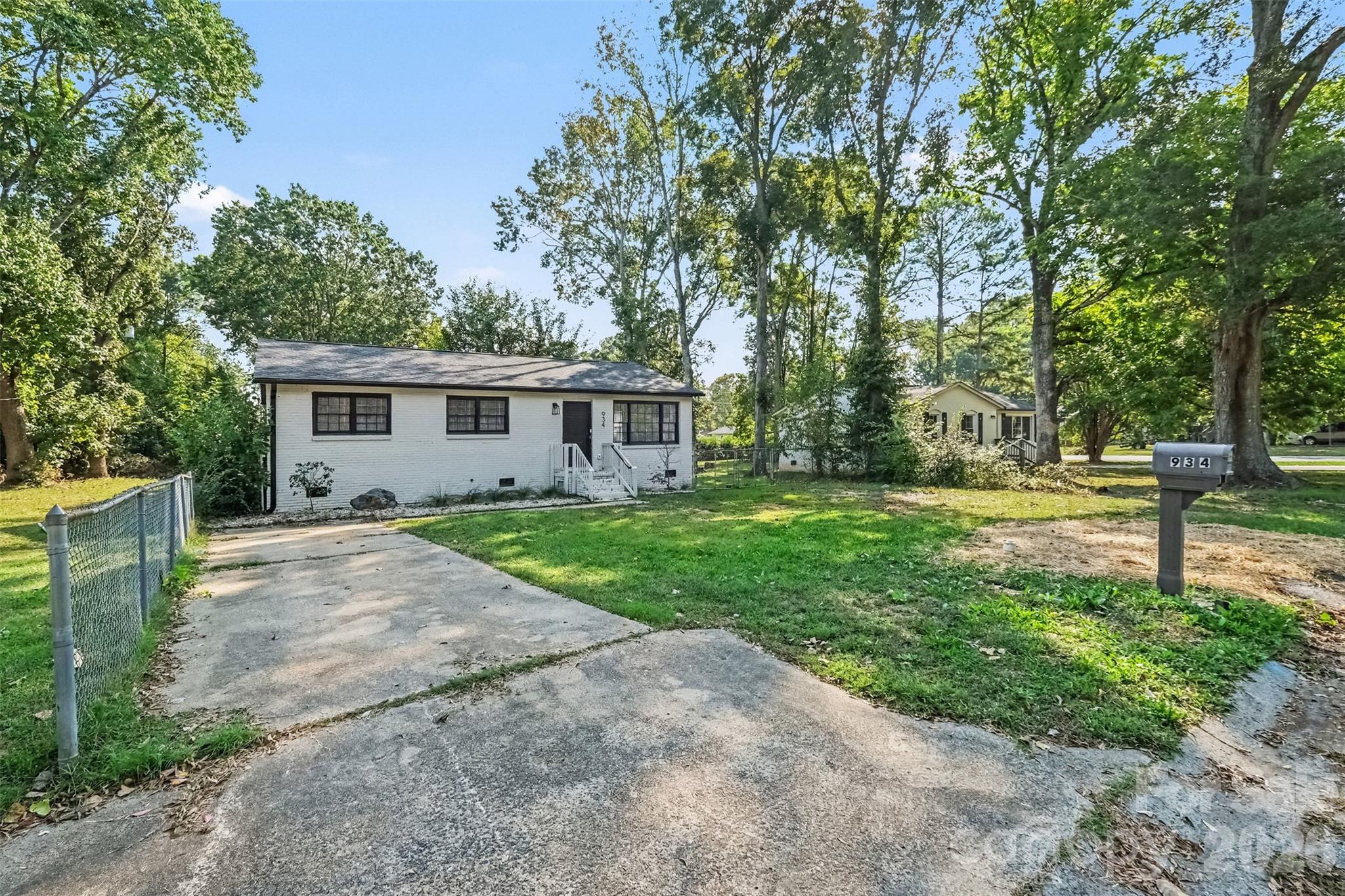 934 Pebble Road