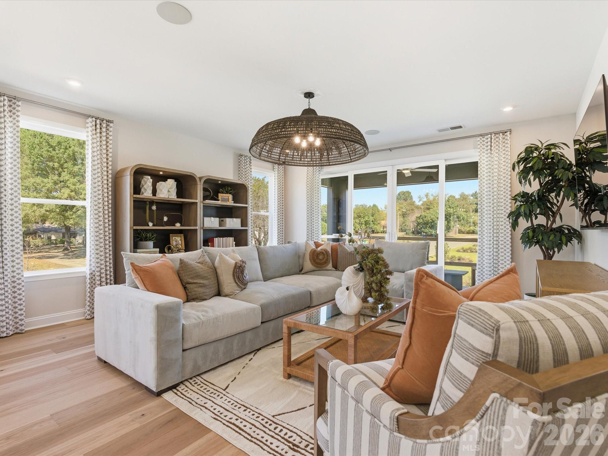 1323 Sandstar Lane
