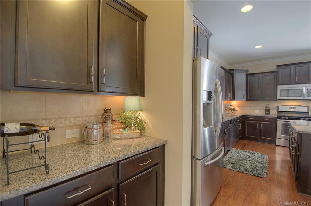 The Oaks At Mcilwaine - Residential