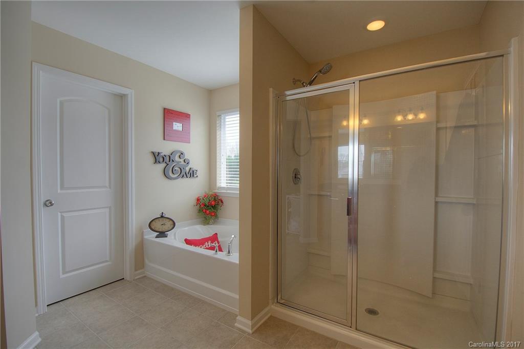 The Oaks At Mcilwaine - Residential