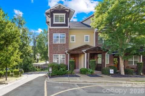 605 Village Main Circle Davidson NC 28036