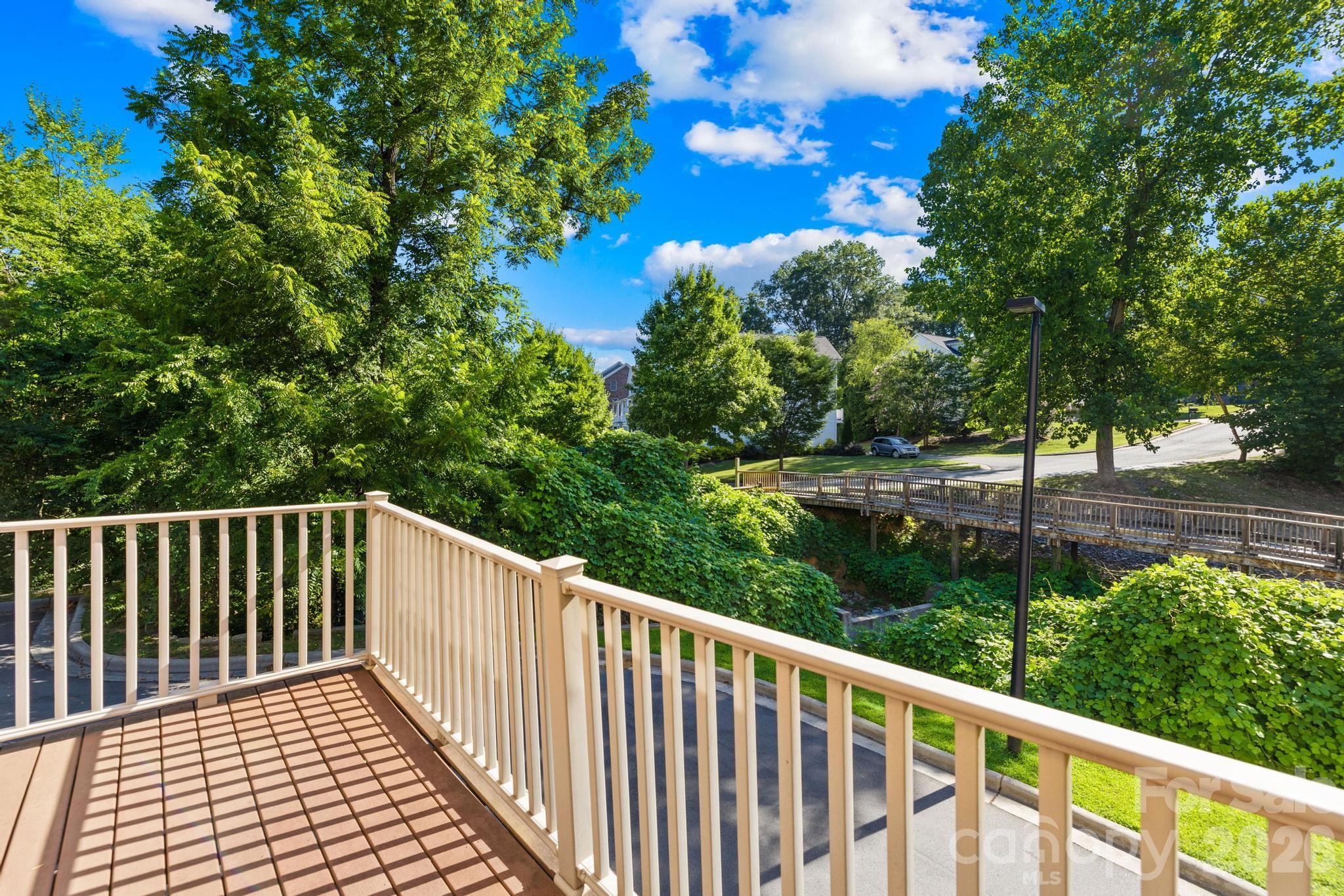 605 Village Main Circle