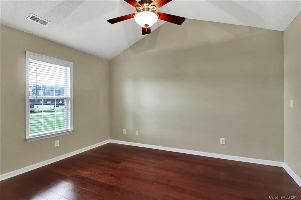 Chelsea Woods - Residential