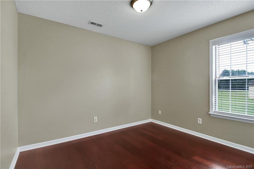 Chelsea Woods - Residential