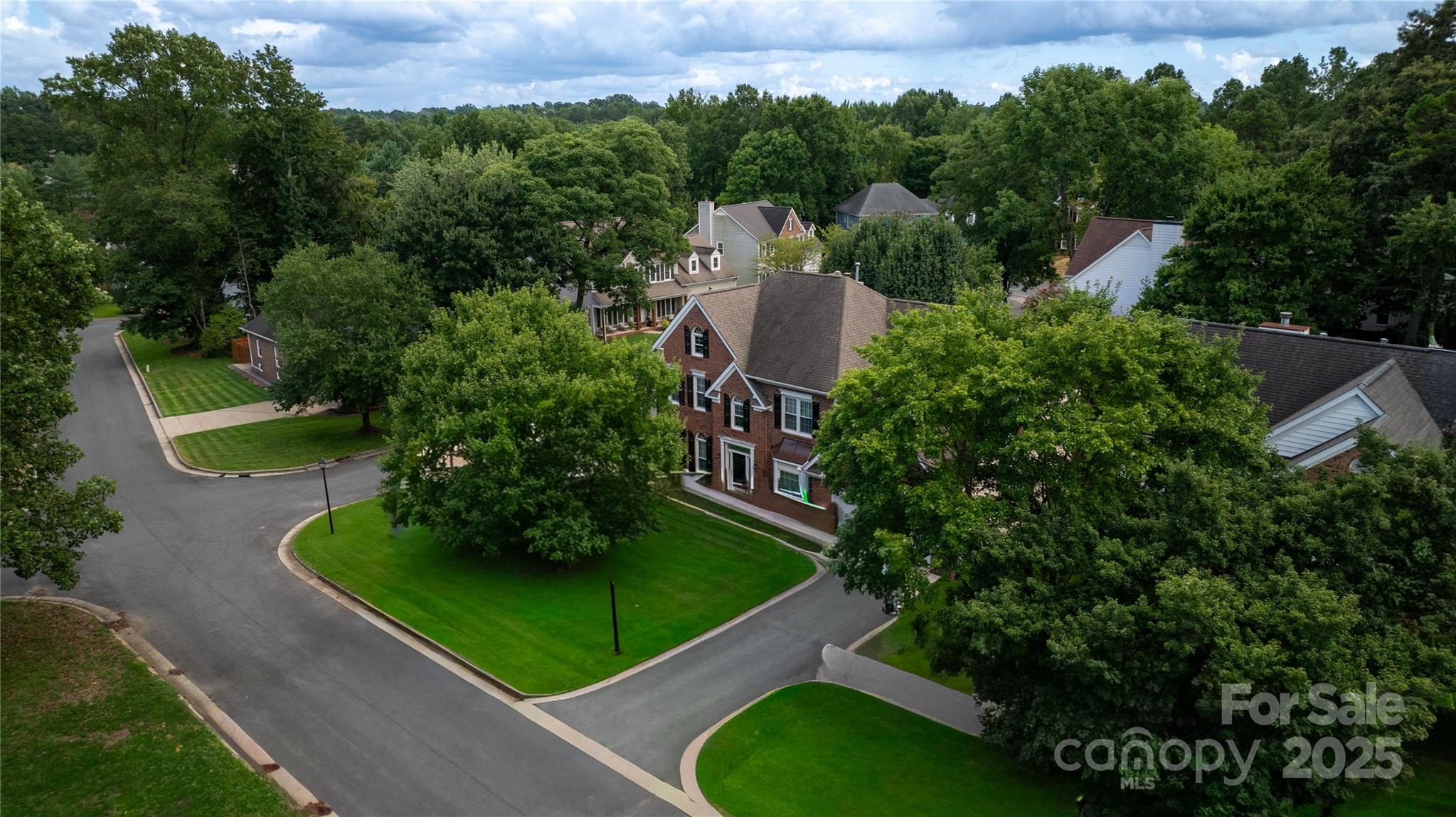 2609 Lamp Post Lane
