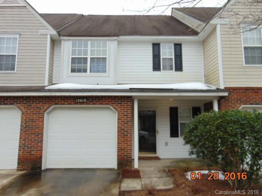 Two story , rent ready townhome in a very convenient location just waiting for new resident. The home features an open main level floor plan. A kitchen equipped with  stove, microwave, dishwasher and refrigerator . a rear patio to enjoy in the evenings and a 1 car attached garage. The upper level has two good size bedrooms, 2 full baths , one with a garden tub. Community pool !