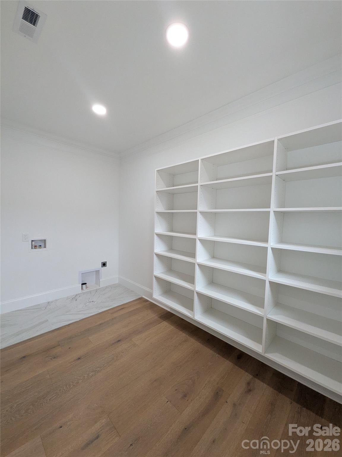 Hunts Landing - Residential