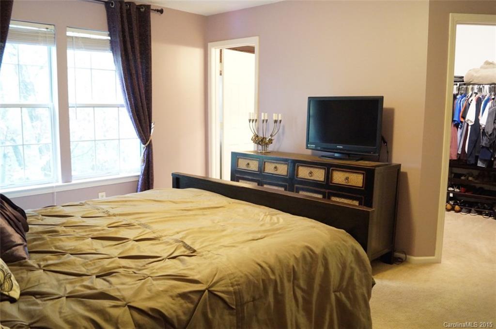 Woodside Falls - Residential