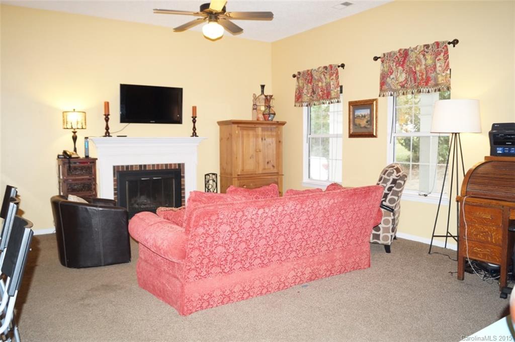 Woodside Falls - Residential