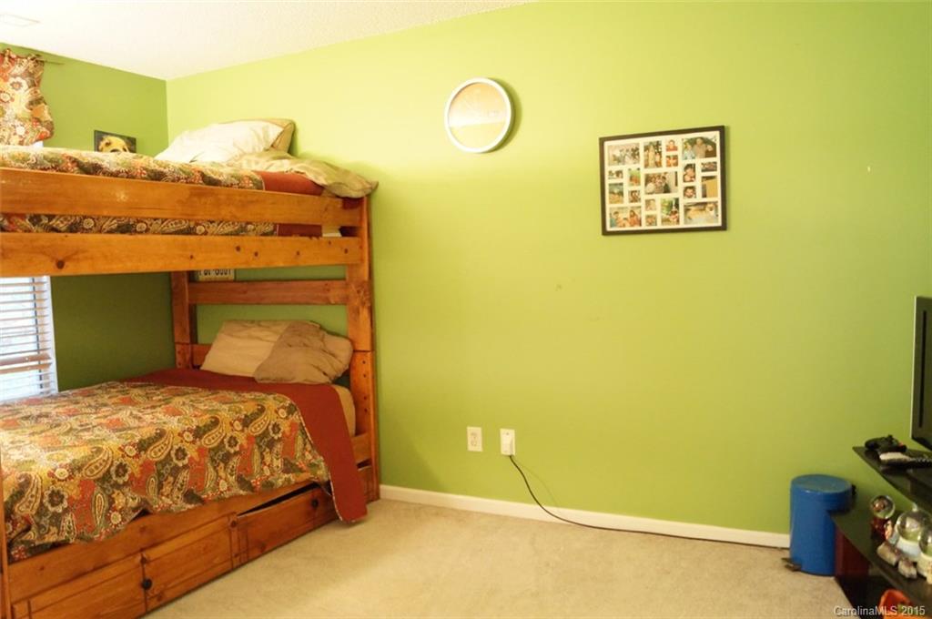 Woodside Falls - Residential