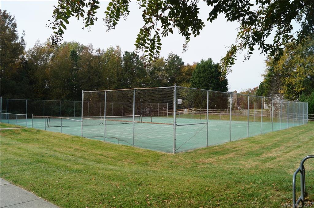 Woodside Falls - Residential