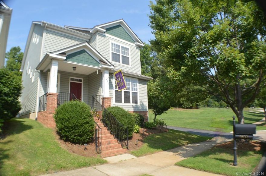 Wonderful 3 story home. Flrplan features office w/French doors on main, gleaming flrs thru 1st level. Open living room/kitchen. Formal dining rm w/heavy moldings.  Kitchen has Corian ctrs & ceramic tile floors, opens to breakfast nook. Upstairs has spacious master suite, dual vanities & large walk in closet.  Jack & Jill bath, 2 more bedrms & loft complete this space. Huge bonus/4bedrm on 3rd flr. Closet space is not finished on 3rd fl. Common area yard next to home for privacy.