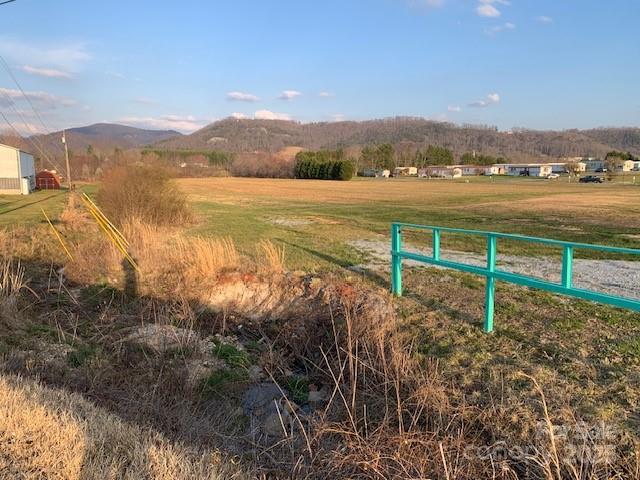 7.33AC COM CHIMNEY ROCK Highway 1,2,3