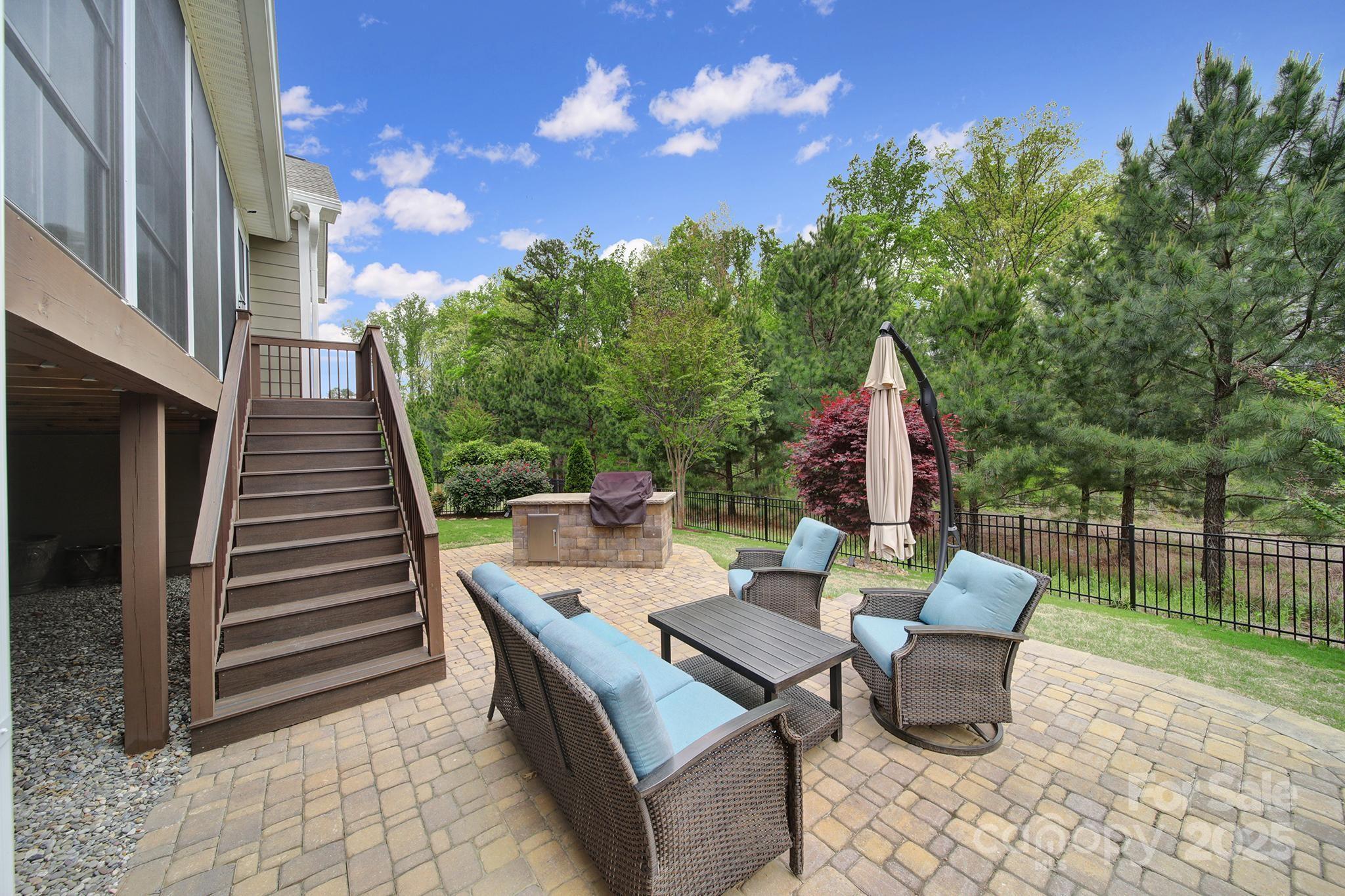 Tree Tops - Residential