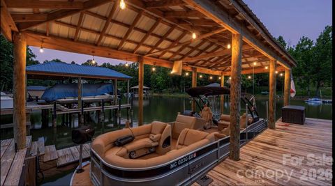 Photo of 6236 River Cabin Lane, Charlotte, NC 28278 (MLS # 4395949)