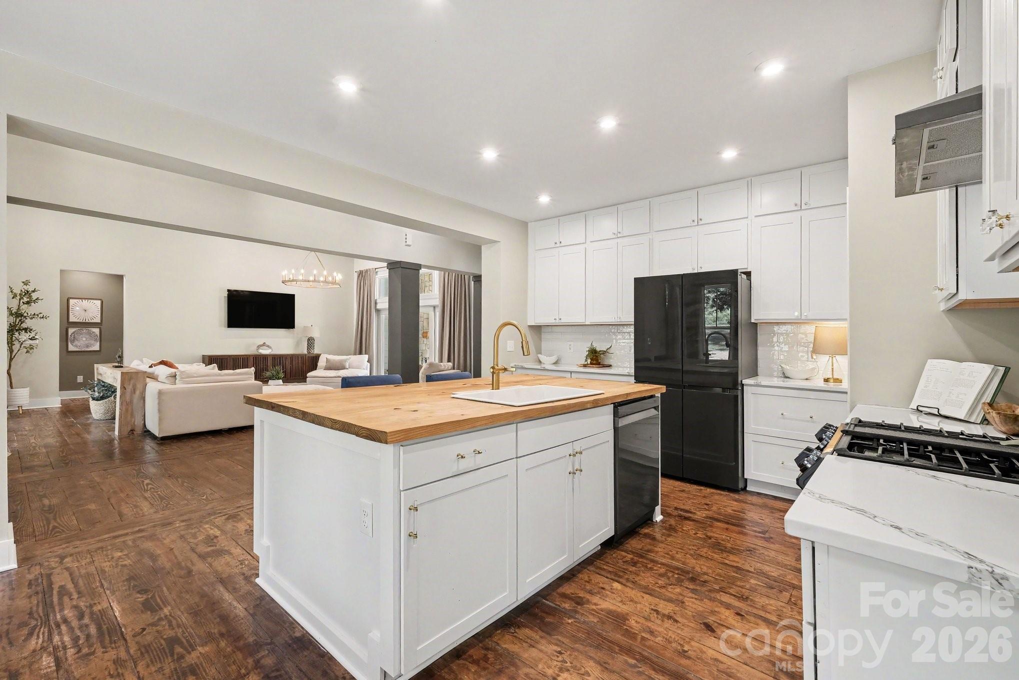Riverchase Estates - Residential
