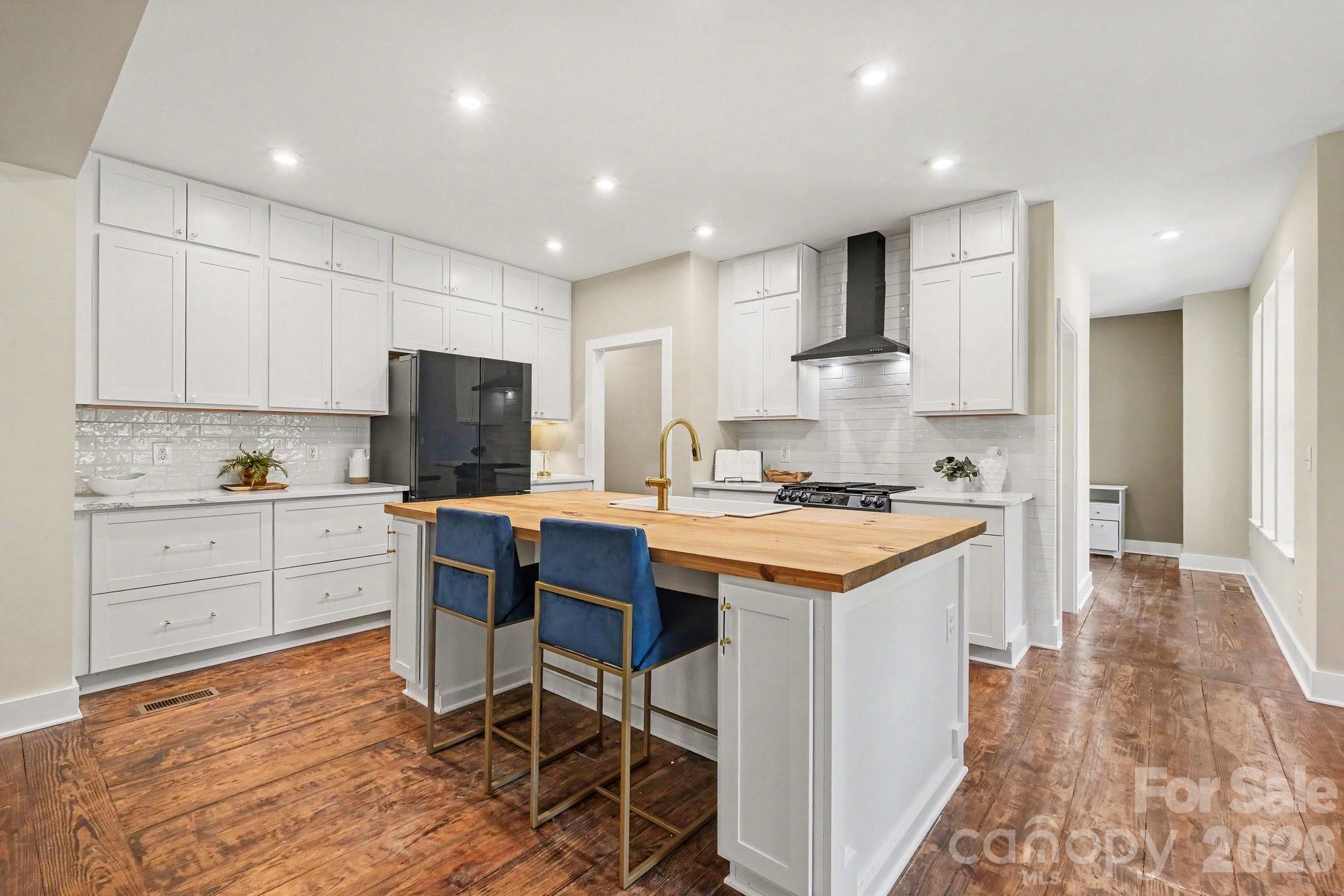 Riverchase Estates - Residential