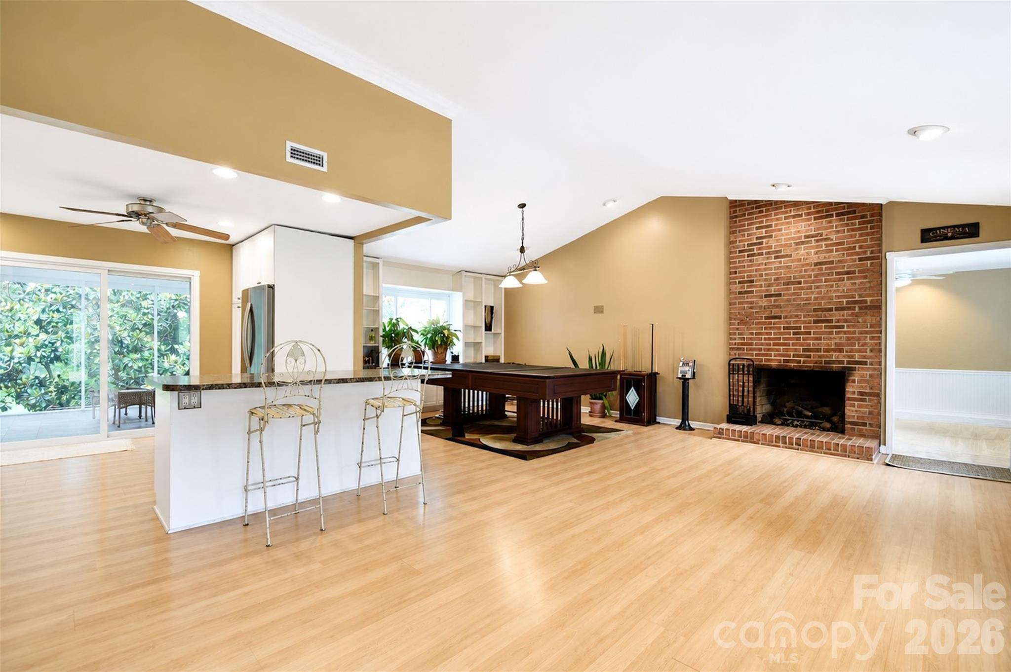 7904 Saddleview Court