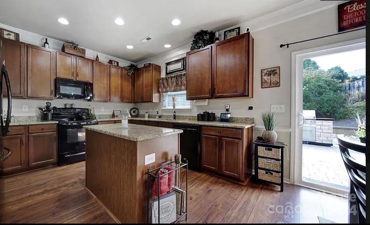 Almond Glen - Residential Lease