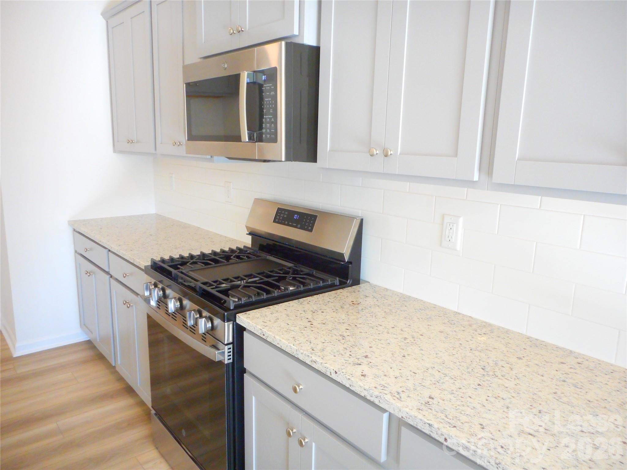 2723 Yeager Drive NW