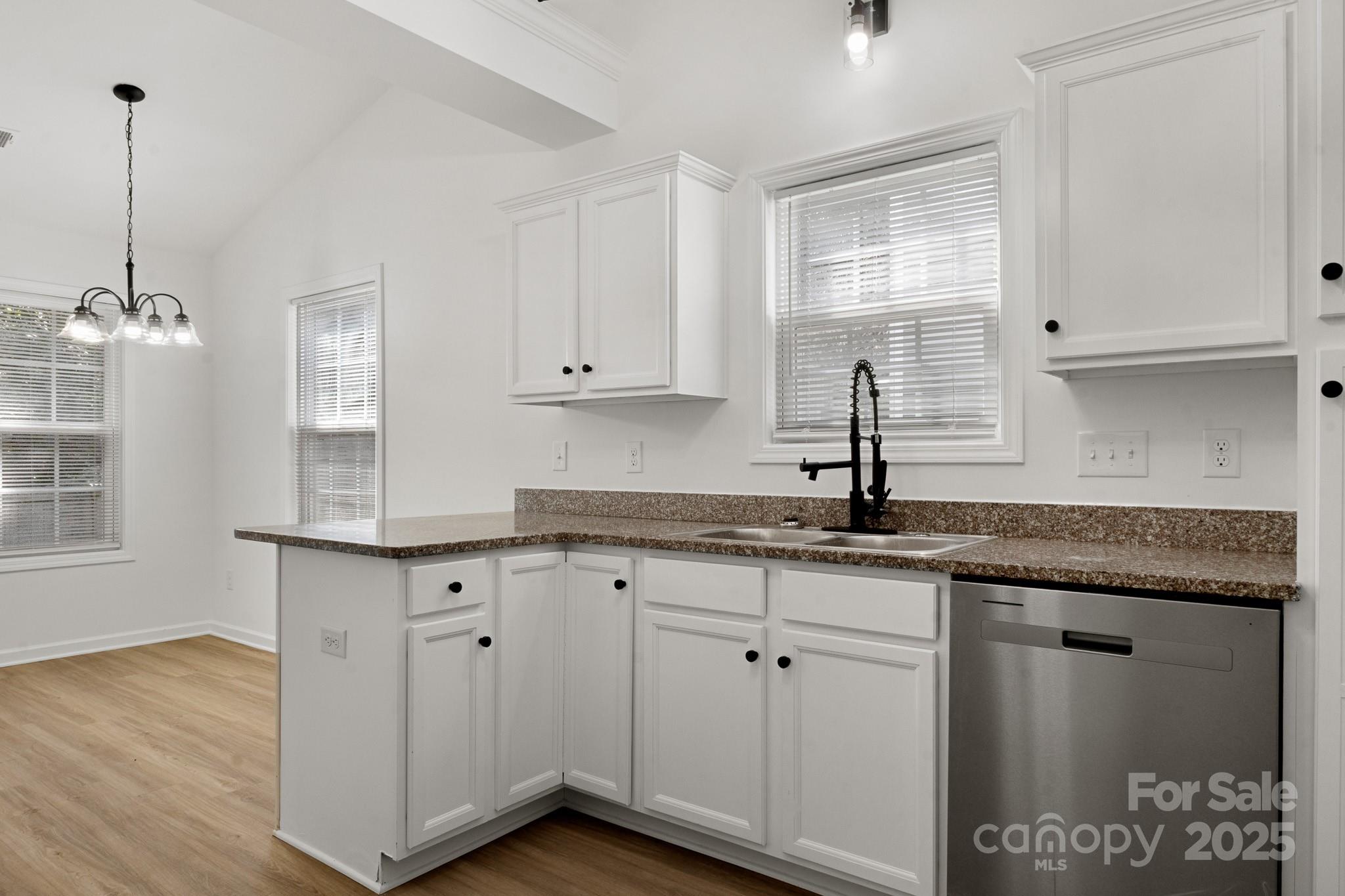 Huntington Place Iii - Residential