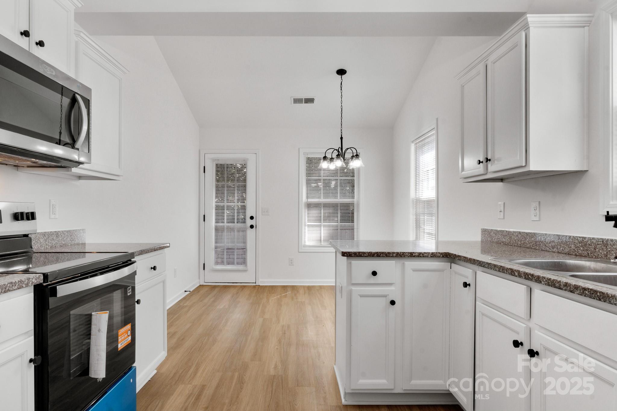 Huntington Place Iii - Residential