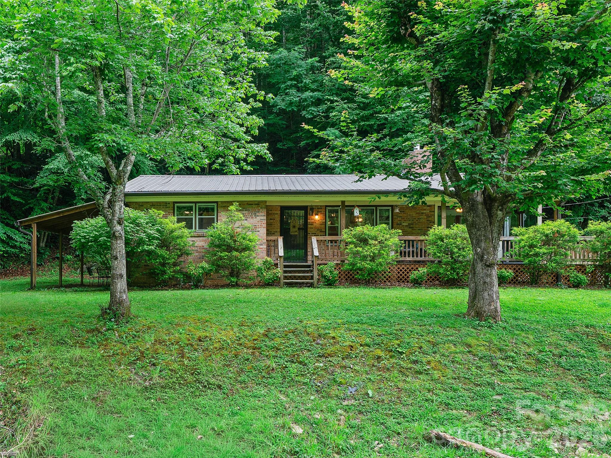 915 Little Creek Road