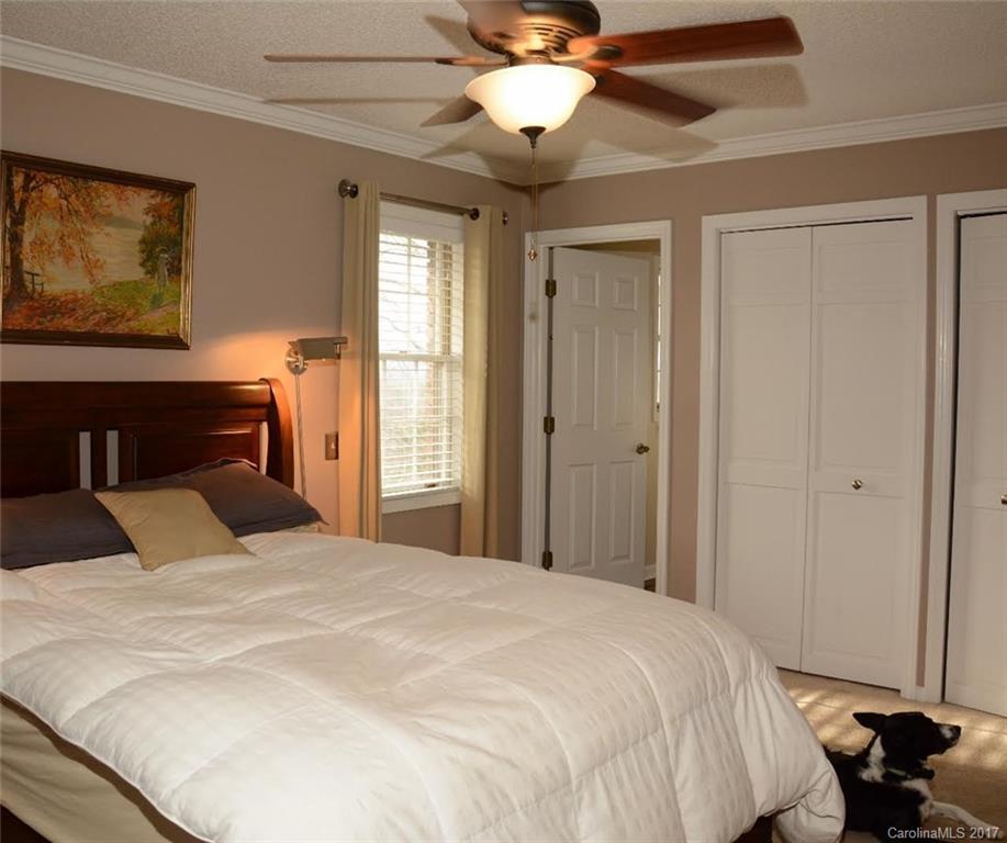 Haywood Knolls - Residential