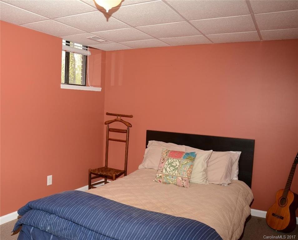 Haywood Knolls - Residential