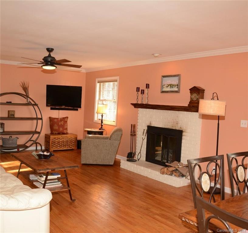 Haywood Knolls - Residential