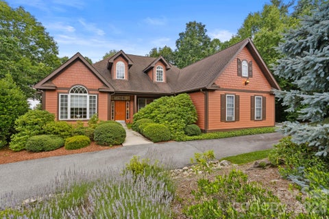 Photo of 100 Crestgrove Drive, Flat Rock, NC 28731 (MLS # 4403519)