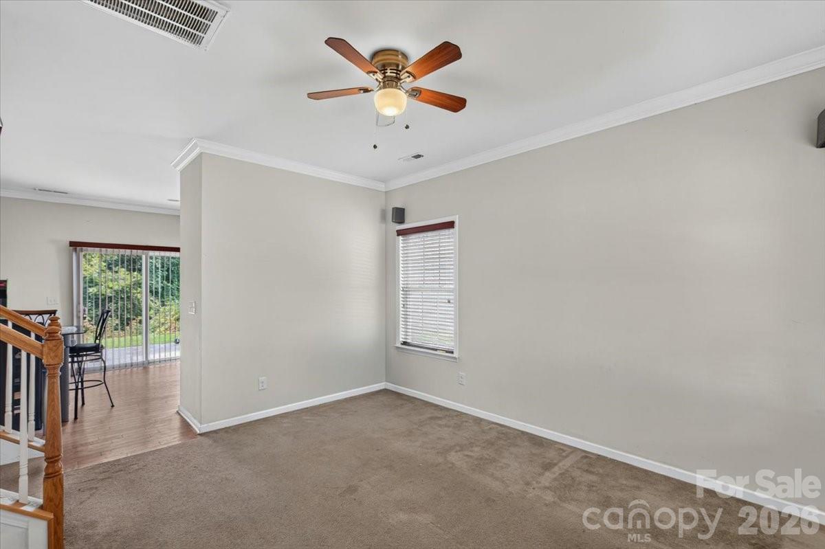 3323 Mortemer Lane
