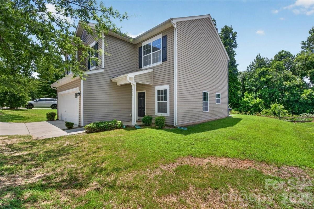 3323 Mortemer Lane