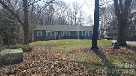 Photo of 3908 Oak Hollow Court, High Point, NC 27265 (MLS # 4356077)