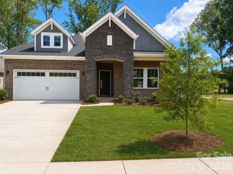 Photo of 4004 Leyland Court, Charlotte, NC 28227 (MLS # 4398742)