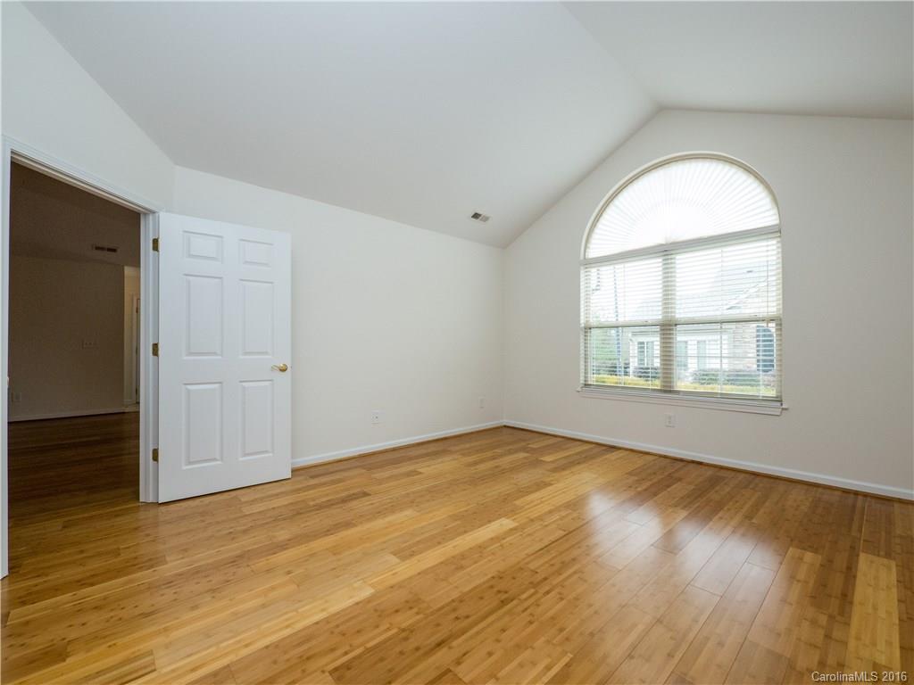 Stone Crest Villas - Residential